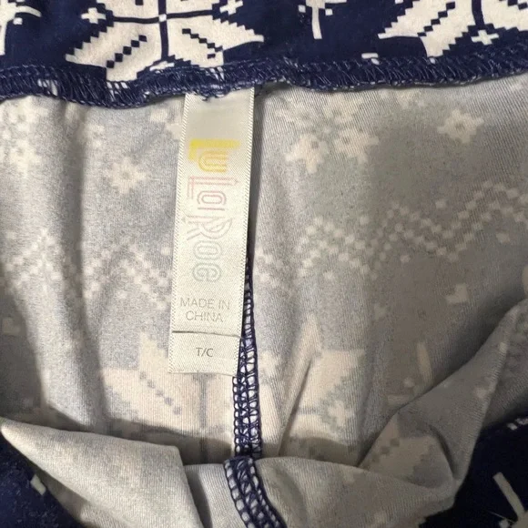 4 pair Christmas lularoe leggings - Picture 12 of 12